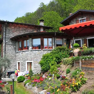  Séjour à la campagne La Fonte Di Mariella Italie